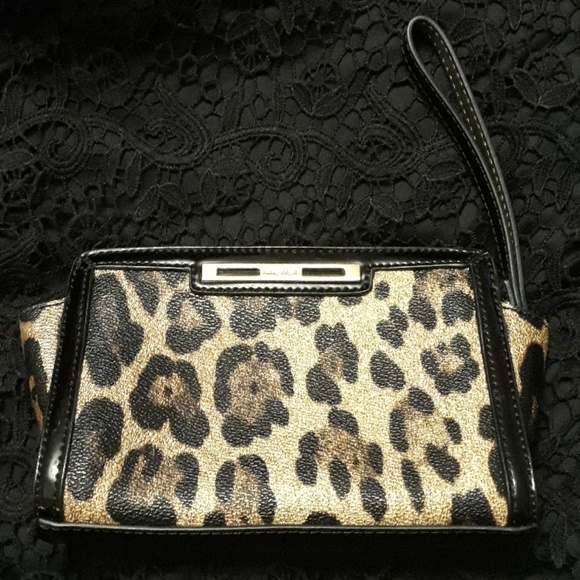 Nine West Handbags - Leopard Nine West Wristlet